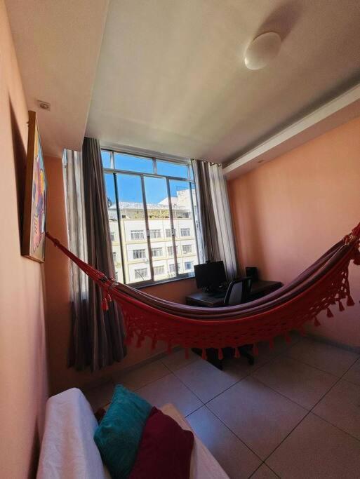 Spacious 1 Bedroom Apartment, Great For Digital Nomads * Rio de Janeiro